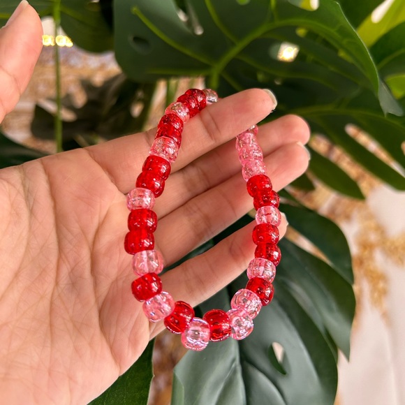 Handmade beaded bracelet - Picture 4 of 5